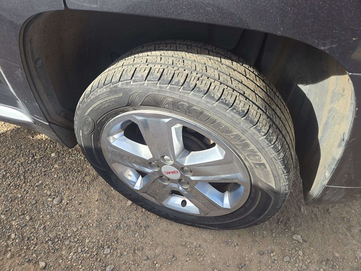 2013-gmc-terrain-denali-image-5