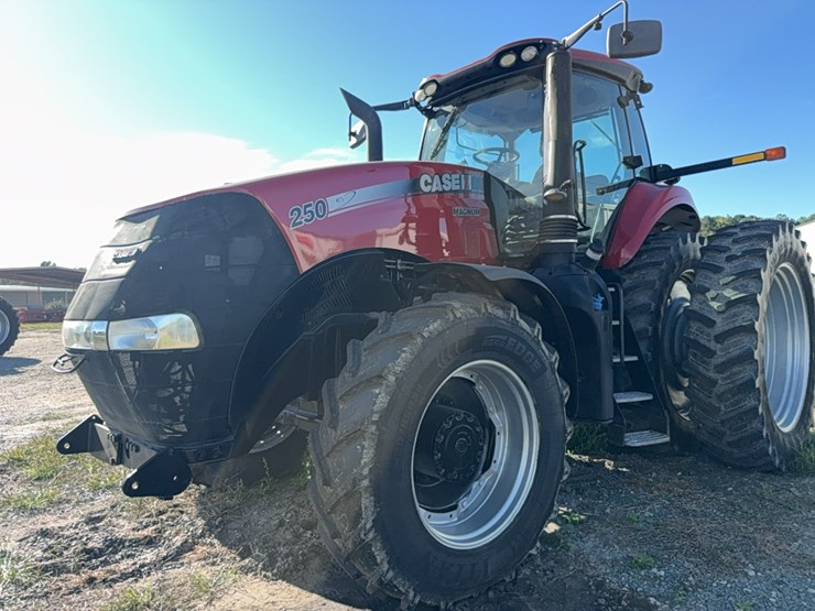2017-case-ih-magnum-250-image-5