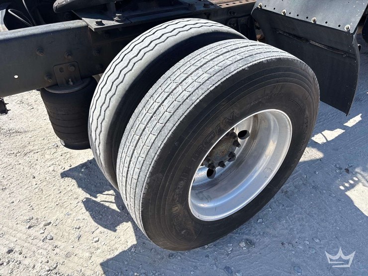 2006-international-durastar-4300-image-29