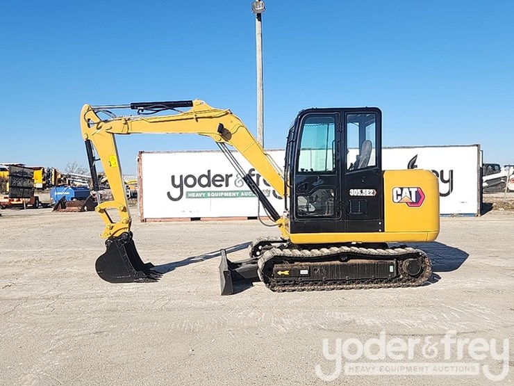 2018-caterpillar-305.5-image-2