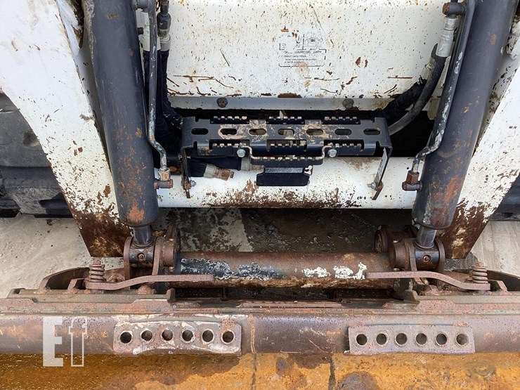 2022-bobcat-t770-image-10