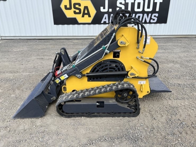 2025-land-hero-ldh-t460-mini-compact-track-loader-image-7