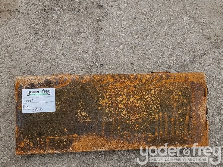 unused-2025-mounting-plate-to-suit-mini-skidsteer-image-5