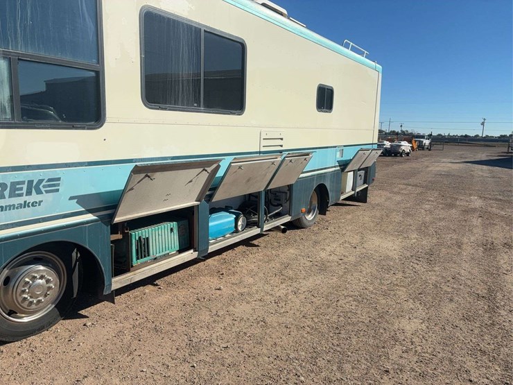 1997-chevrolet-p30-image-110