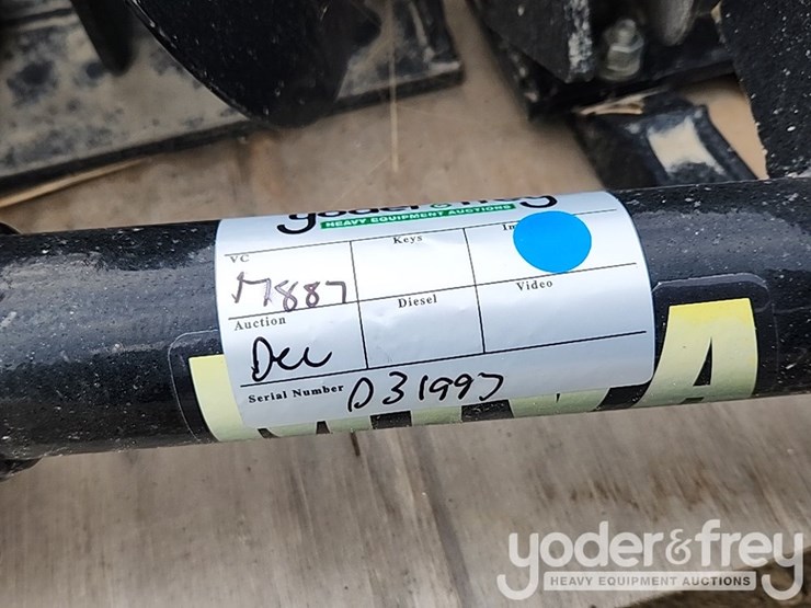 2025-caterpillar-301.8-image-8