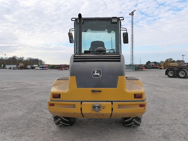 2012-deere-324j-image-3