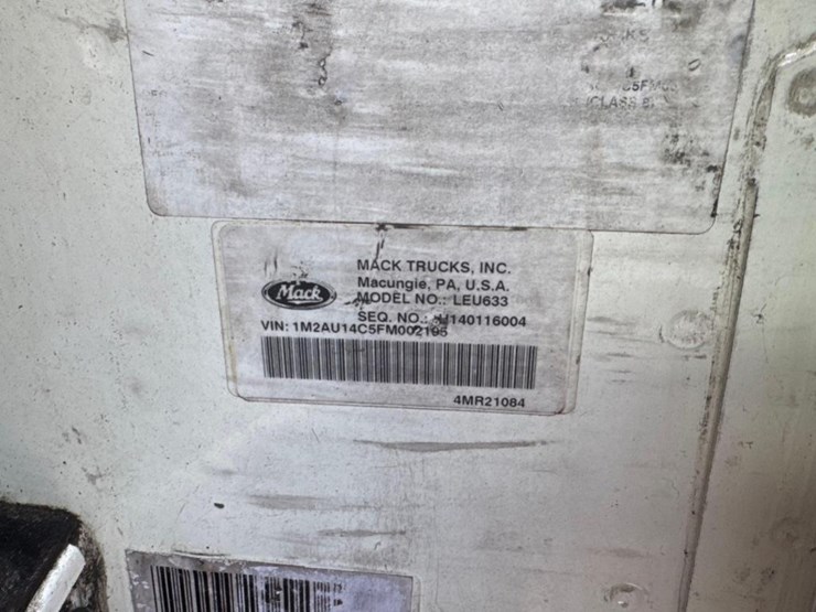 2015-mack-leu633-image-17