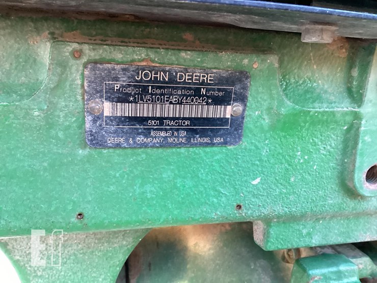2012-john-deere-5101e-image-16
