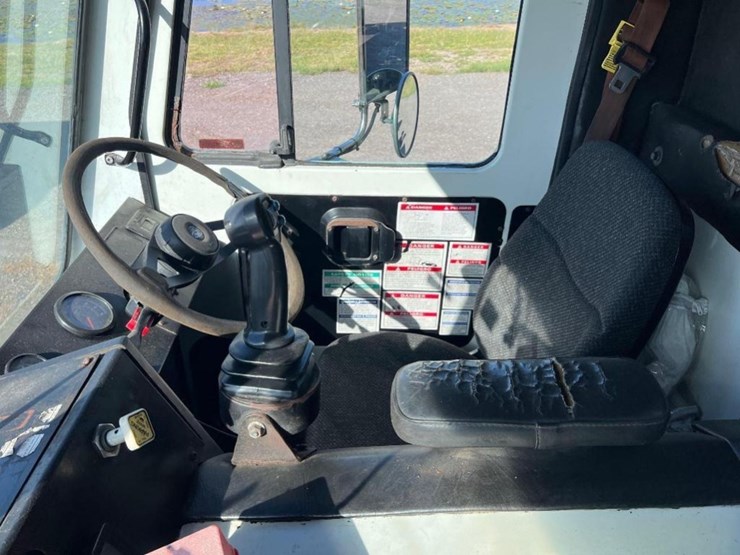 2014-mack-leu613-image-33