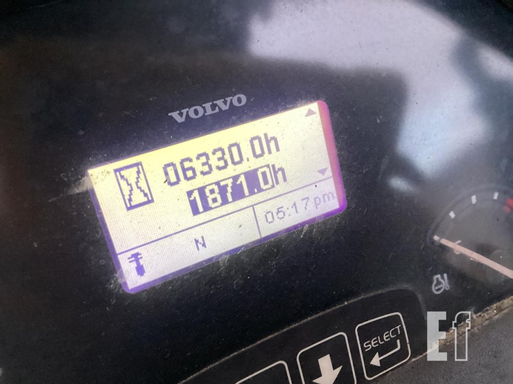 2012-volvo-bl70b-image-19