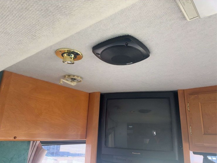 1997-chevrolet-p30-image-80