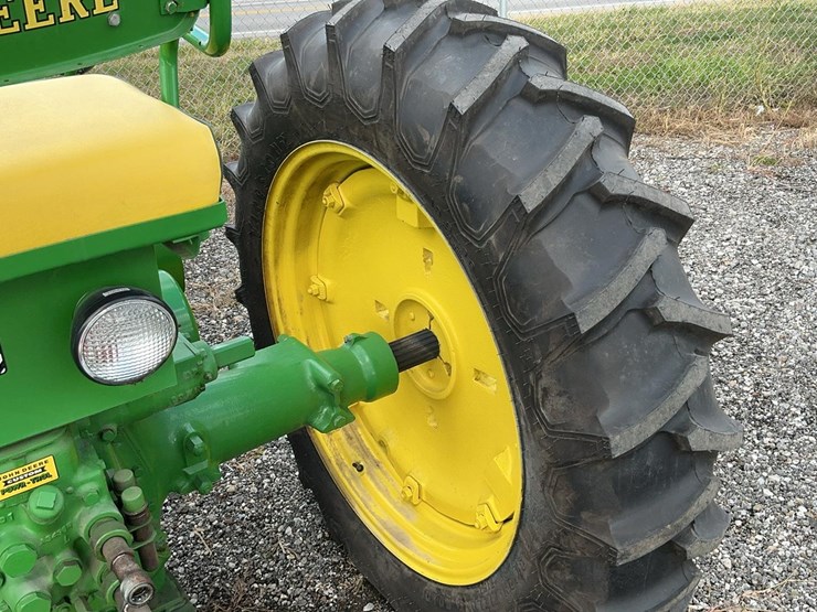 1940-john-deere-model-a-image-22