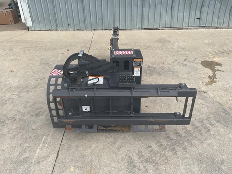 #83-•-2023-bradco-625-trencher-image-4