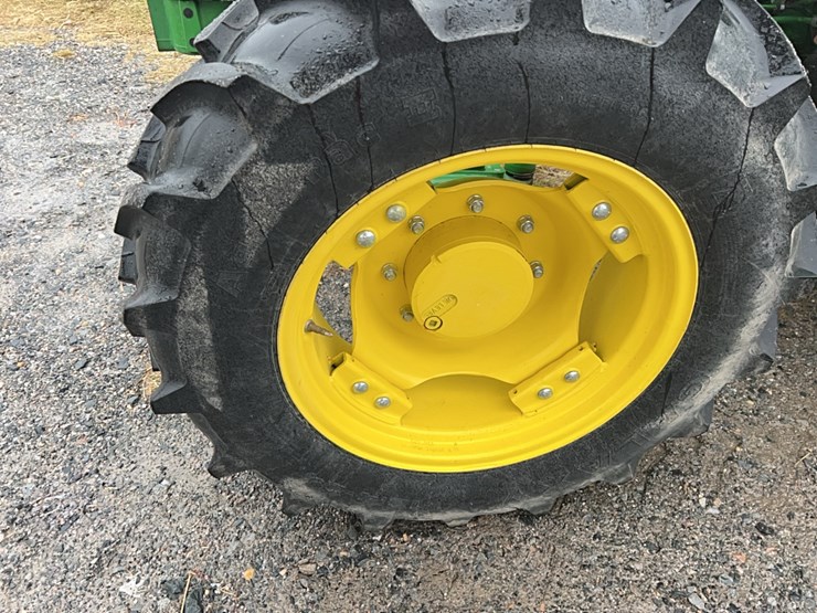 john-deere-5.5-image-4