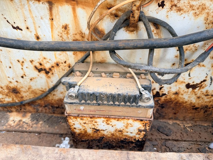 #2201-•-1989-international-equipment-trailer-image-13