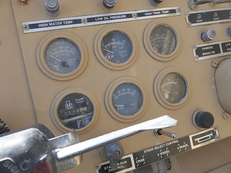 1990-sky-trak-6000m-image-27