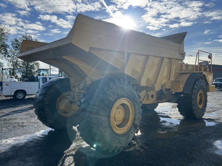 1990-caterpillar-d30d-image-4