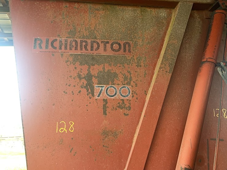 richardson-silage-wagon-image-2