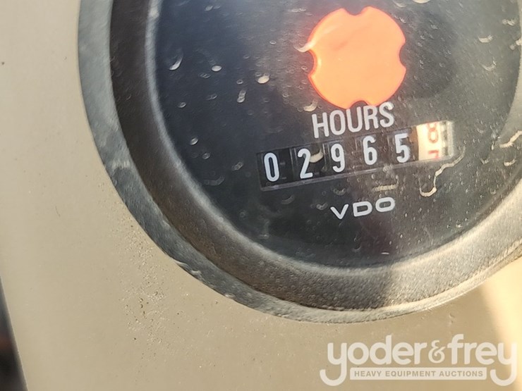 1995-deere-670b-image-33