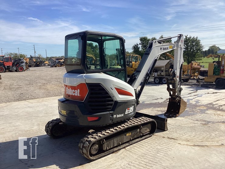 2019-bobcat-e35-image-4