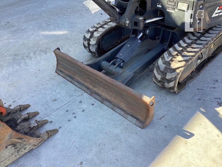 2021-bobcat-e32i-image-12