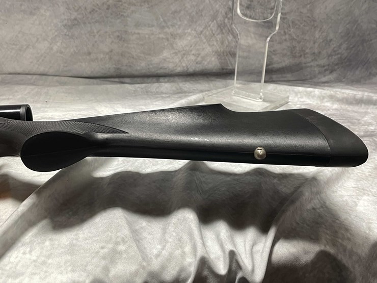 #8067-•-weatherby-mark-v,-300-wby-mag-bolt-action-rifle,-sn:-ss015262,-(neenah,-wi)-image-24