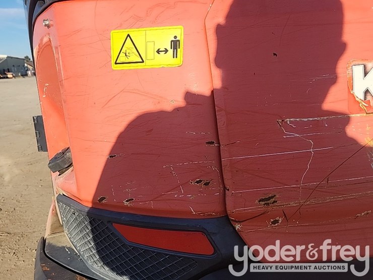 2017-kubota-kx033-4-image-15