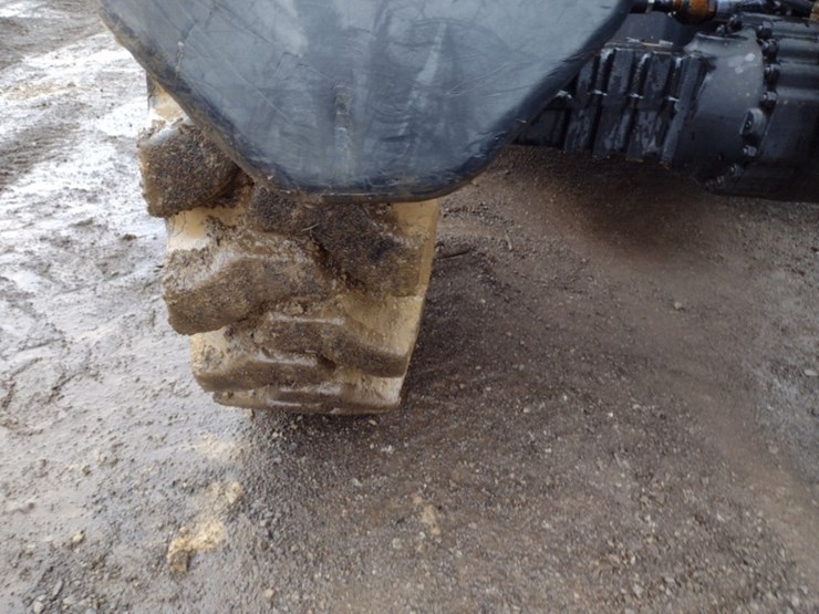 7-caterpillar-tl943-image-24