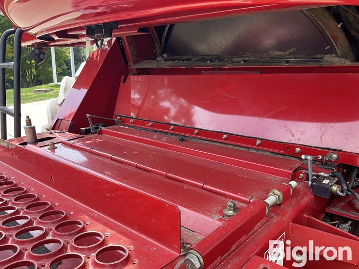 2008-case-ih-2588-image-17