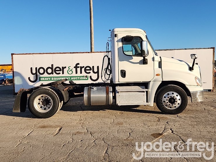 2017-freightliner-cascadia-image-6