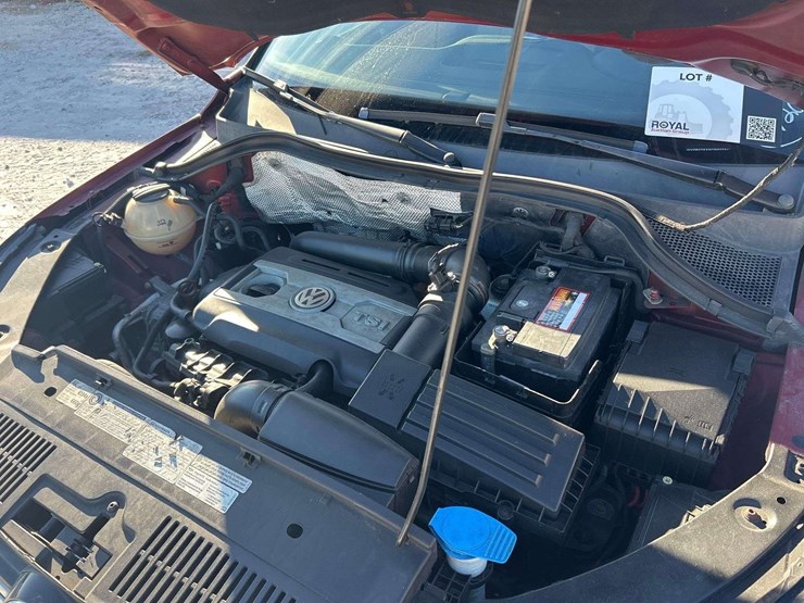 2012-volkswagen-tiguan-image-7