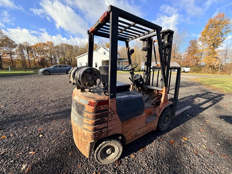 caterpillar-gp15-image-5