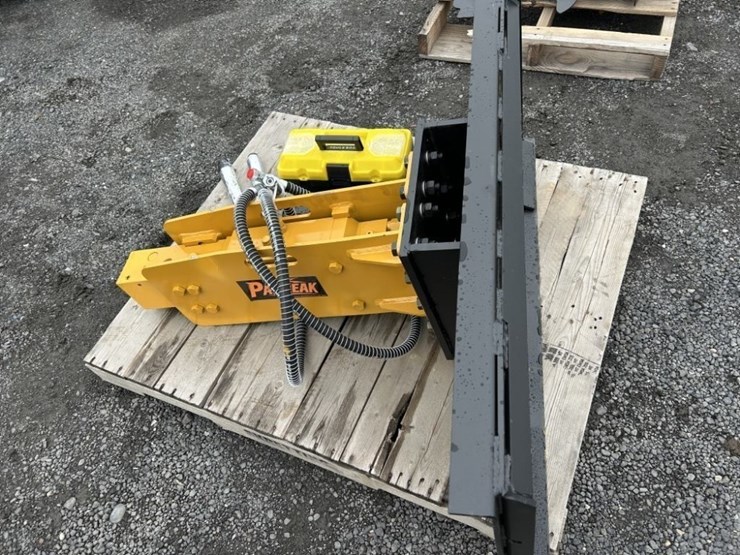 2025-pabreak-br120-hydraulic-breaker-image-3