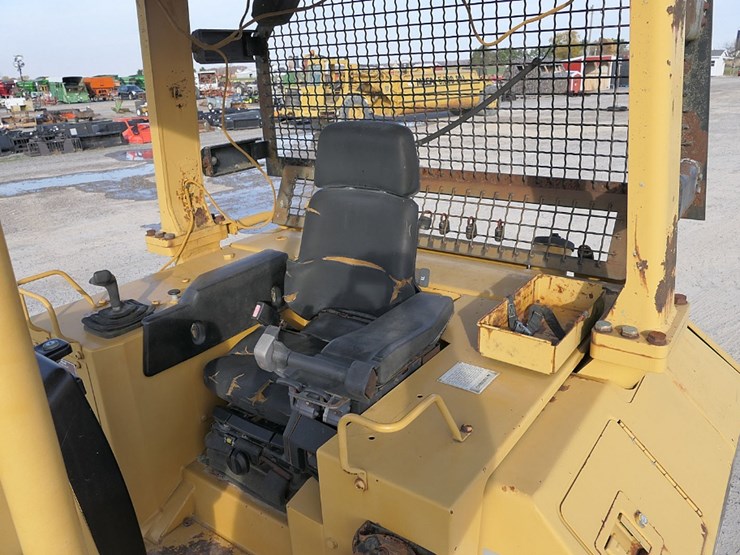 caterpillar-d5m-image-35