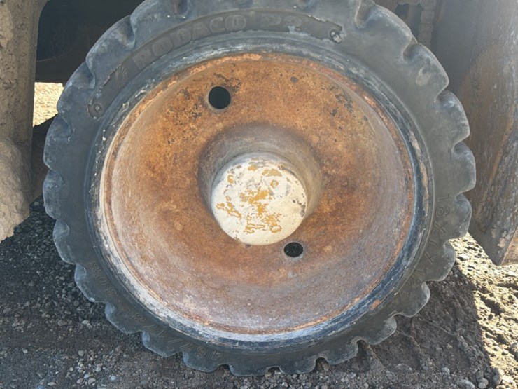 #1353-•-yale-gtc080-forklift-image-14