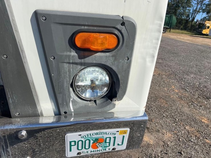 2014-mack-leu613-image-9