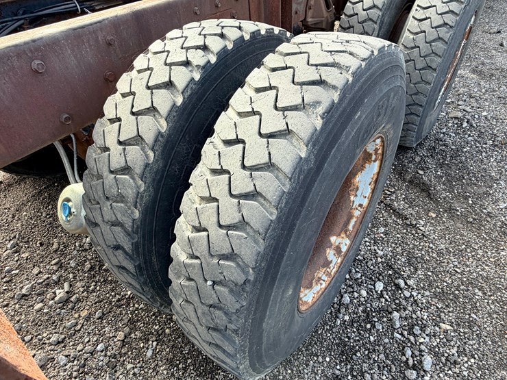 1977-autocar-c9364b-image-24