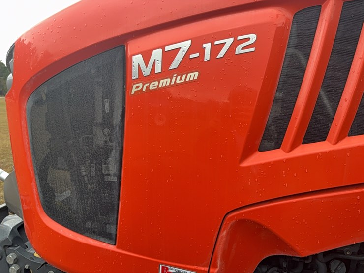 kubota-m7-172-premium-image-108