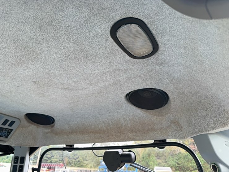 new-holland-t7.260-image-105