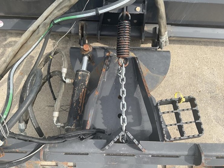 #82-•-2025-sweepster-md84-sweeper-image-11