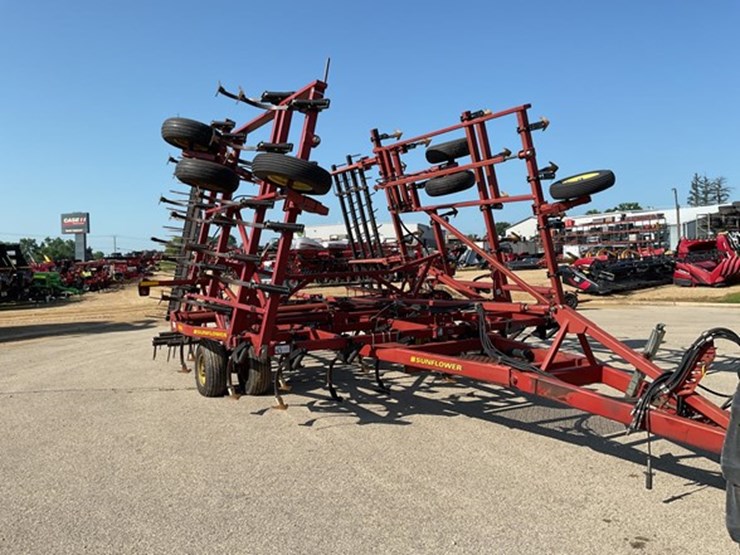 2005-sunflower-5035-32-image-7