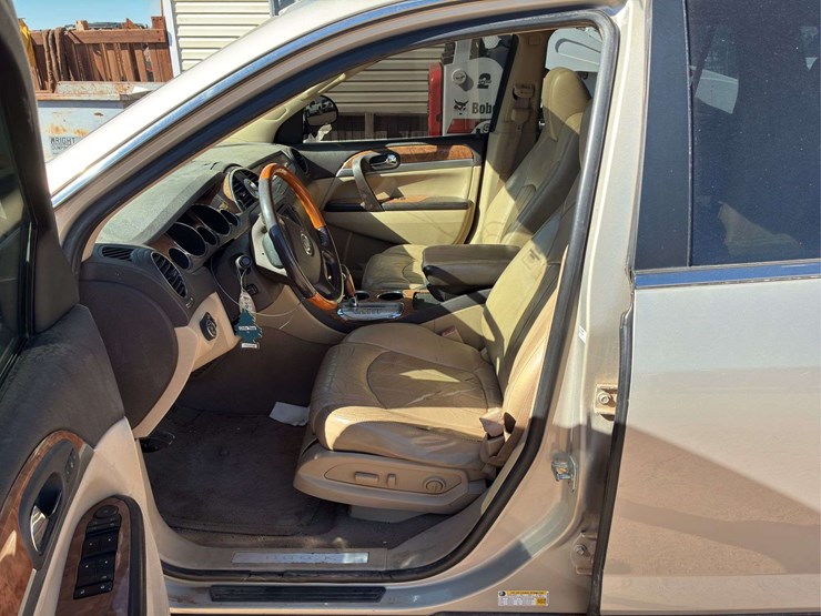 2012-buick-enclave-image-10