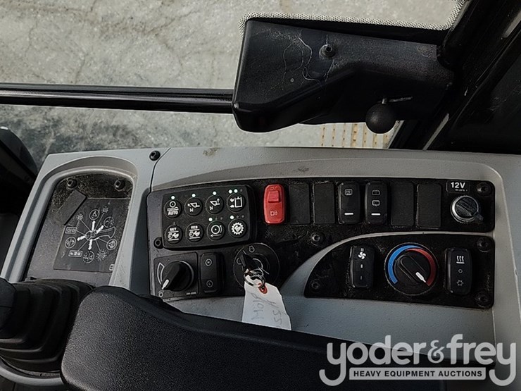 2018-caterpillar-910m-image-26