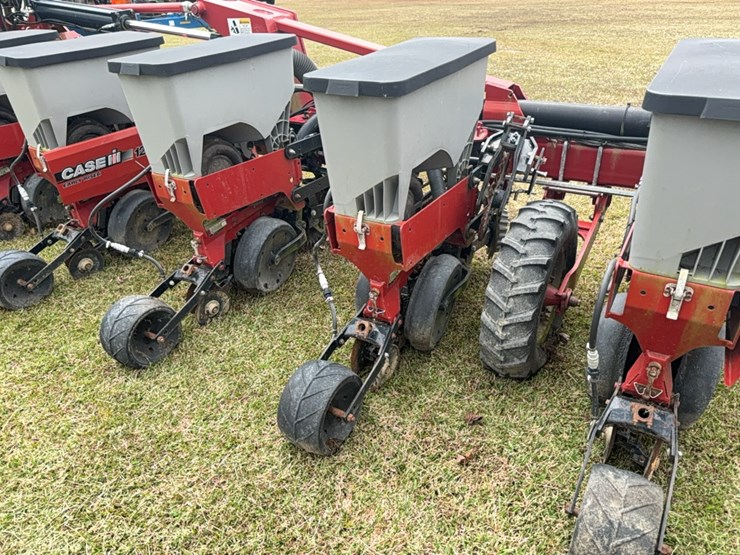 case-ih-1230-image-6