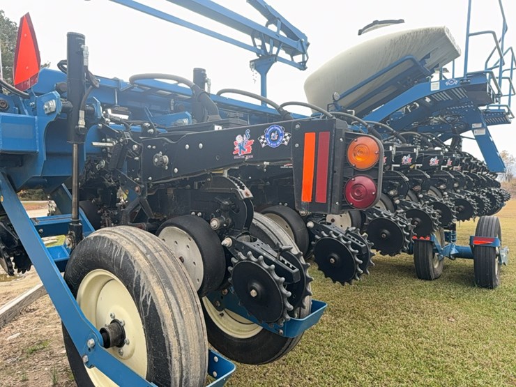 kinze-3660-image-36