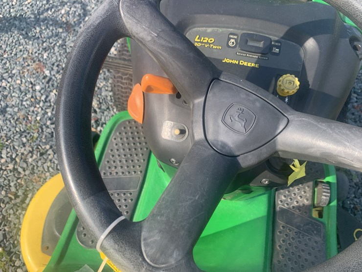 john-deere-l120-image-7