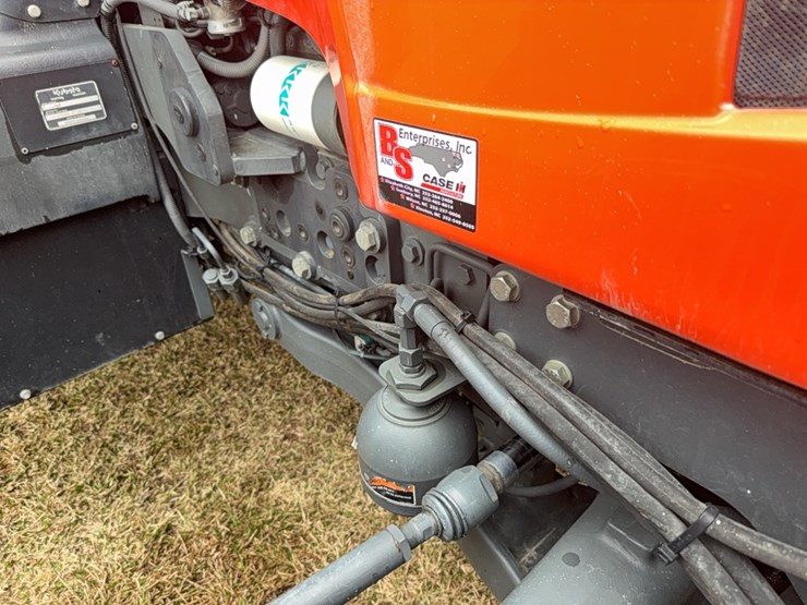 kubota-m7-172-premium-image-55