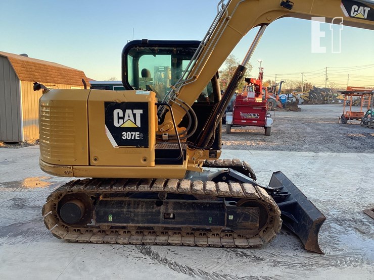 2017-caterpillar-307e2-image-5