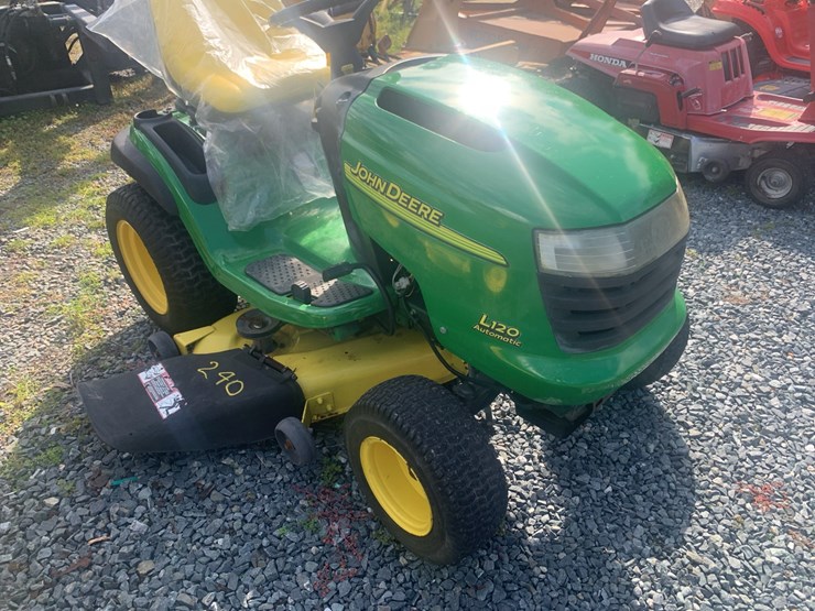 john-deere-l120-image-3