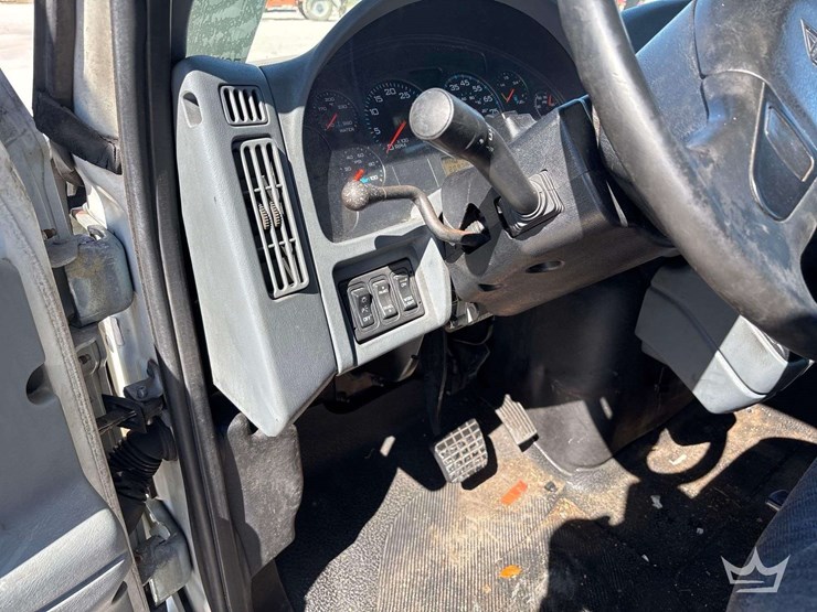 2006-international-durastar-4300-image-19